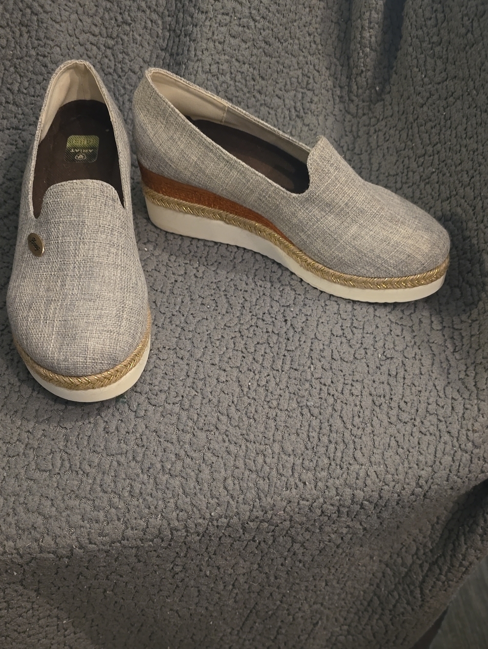 Casual Slip-On Wedge Loafers in Light Gray with Gold Trim